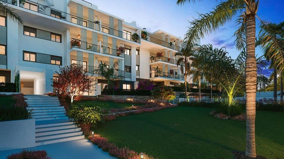Middle Floor Apartment in Estepona — photo 10 of 10