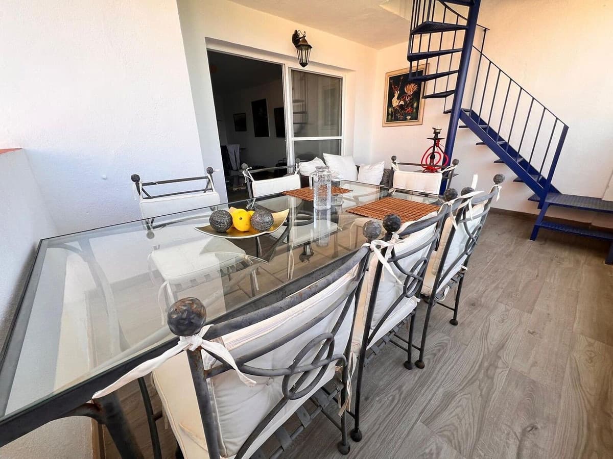 Penthouse in Estepona — photo 3 of 10