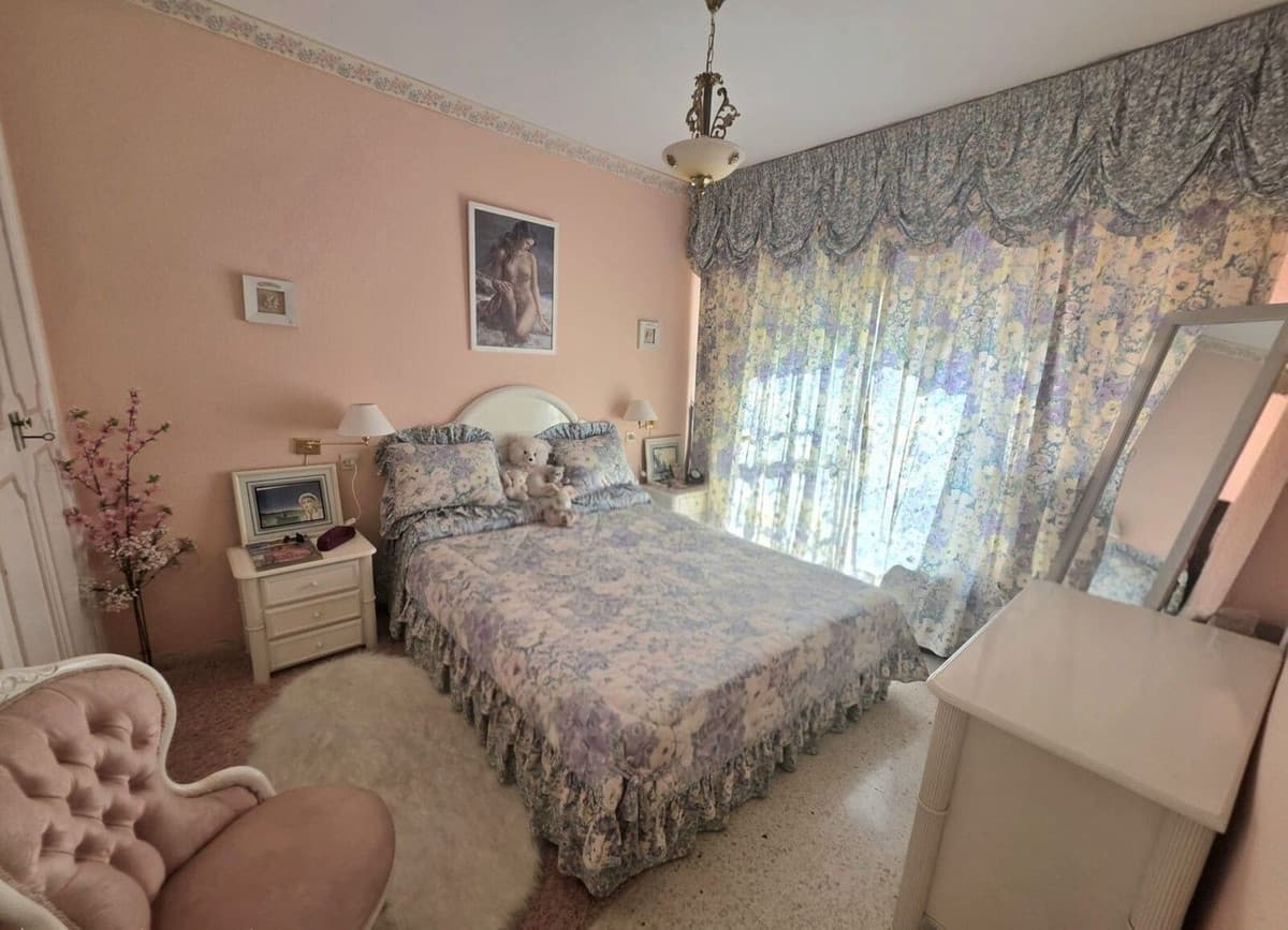 Townhouse in Estepona — photo 7 of 10