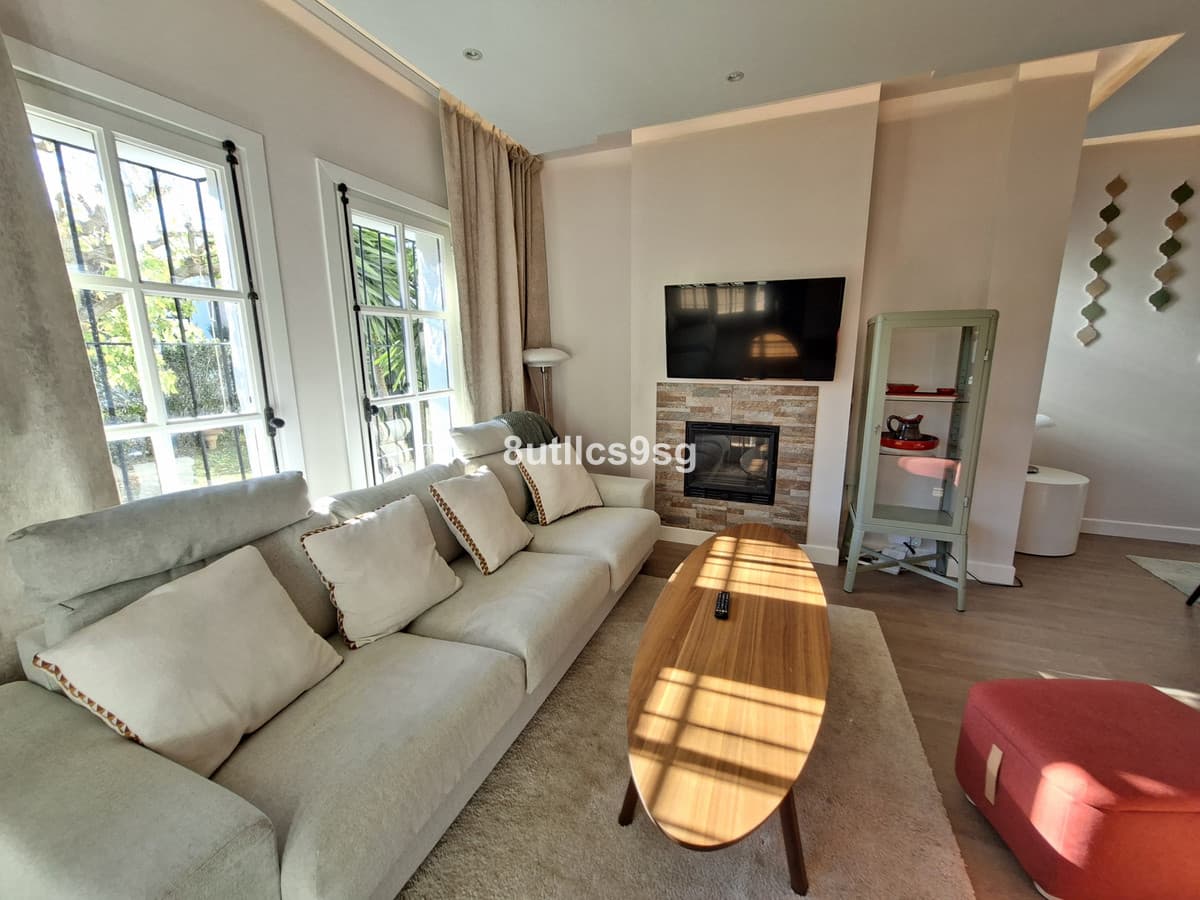 Ground Floor Apartment in Nueva Andalucía — photo 10 of 10