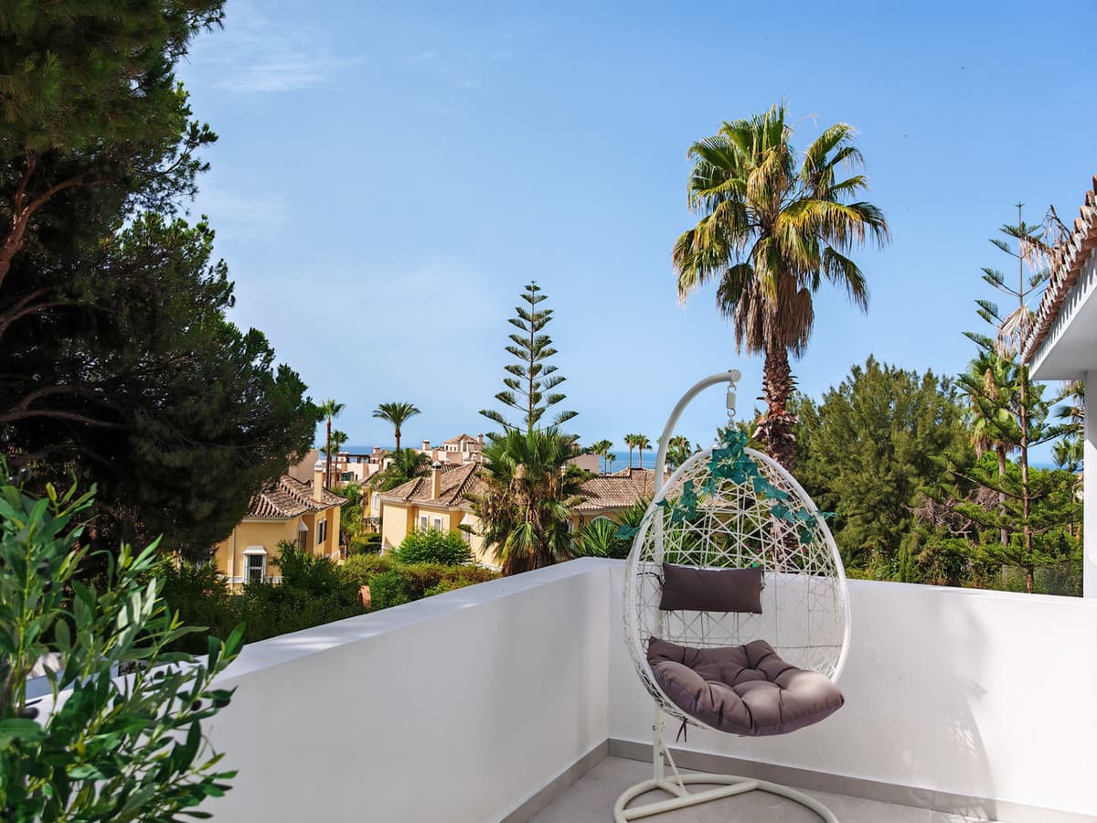 Detached Villa in Elviria — photo 5 of 10