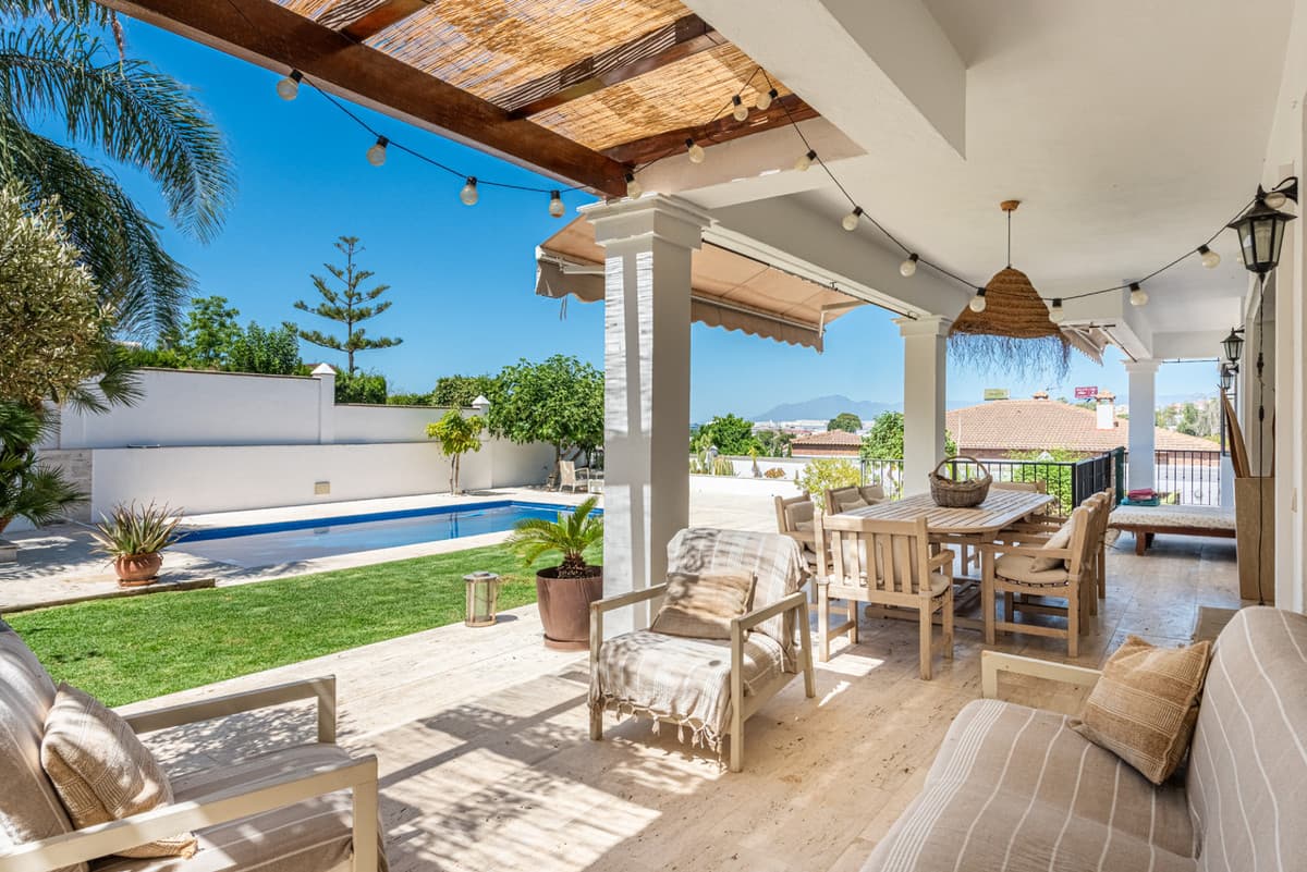 Detached Villa in Marbella — photo 3 of 10