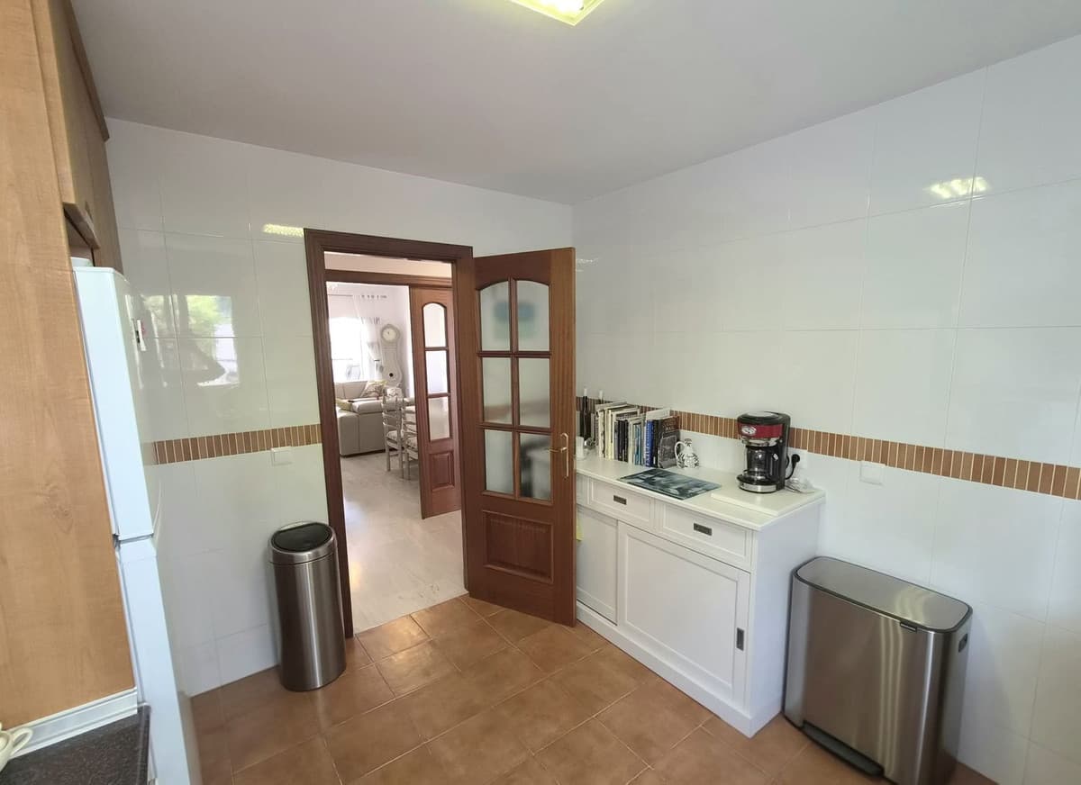 Middle Floor Apartment in Alhaurin Golf — photo 7 of 10