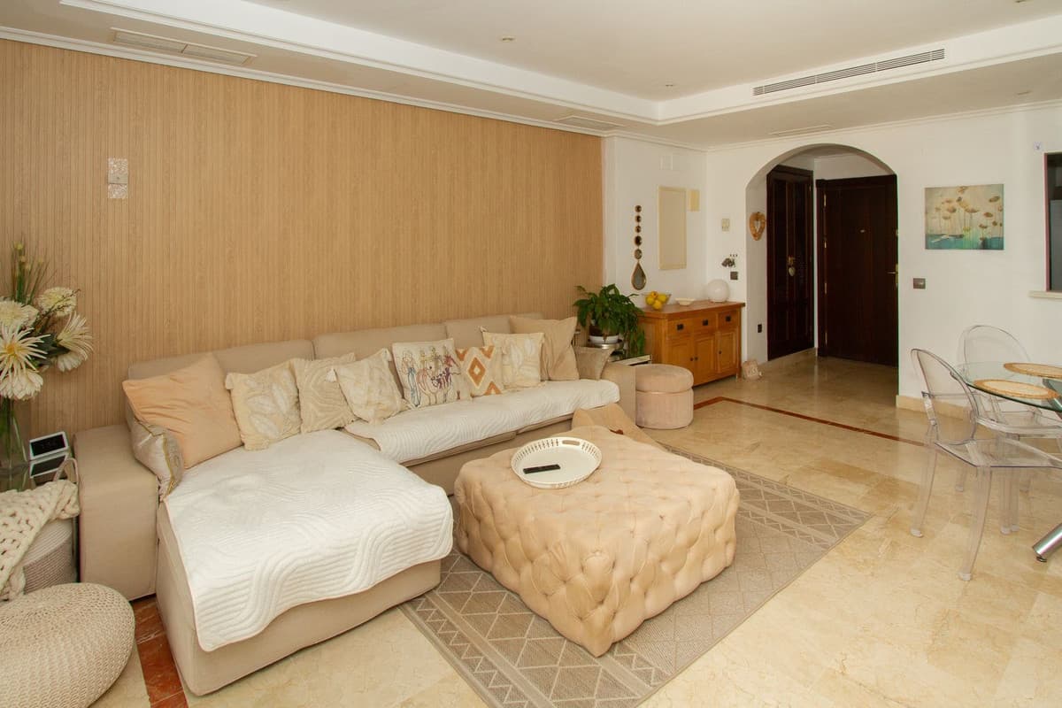 Penthouse Duplex in La Mairena — photo 3 of 10