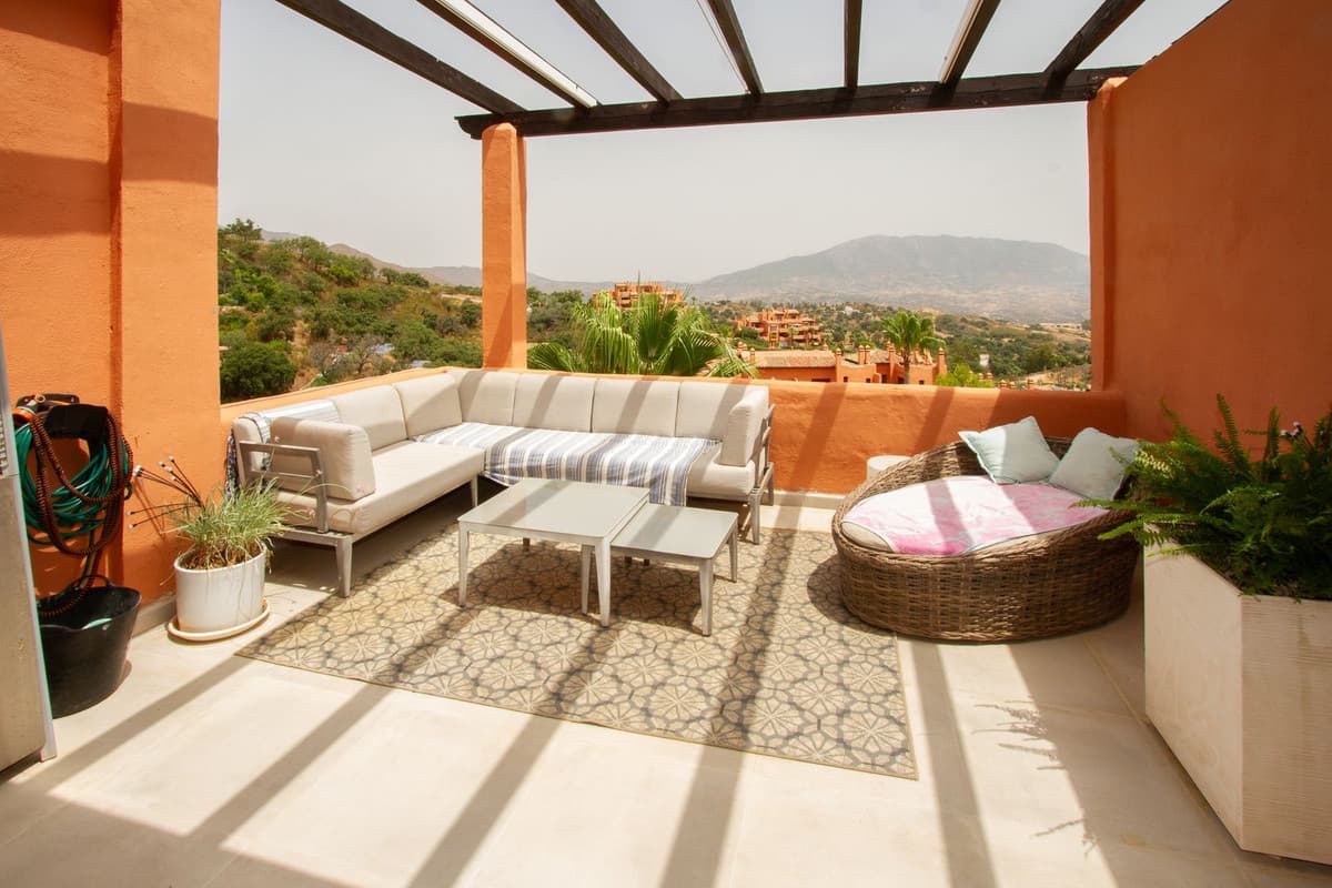 Penthouse Duplex in La Mairena — photo 4 of 10