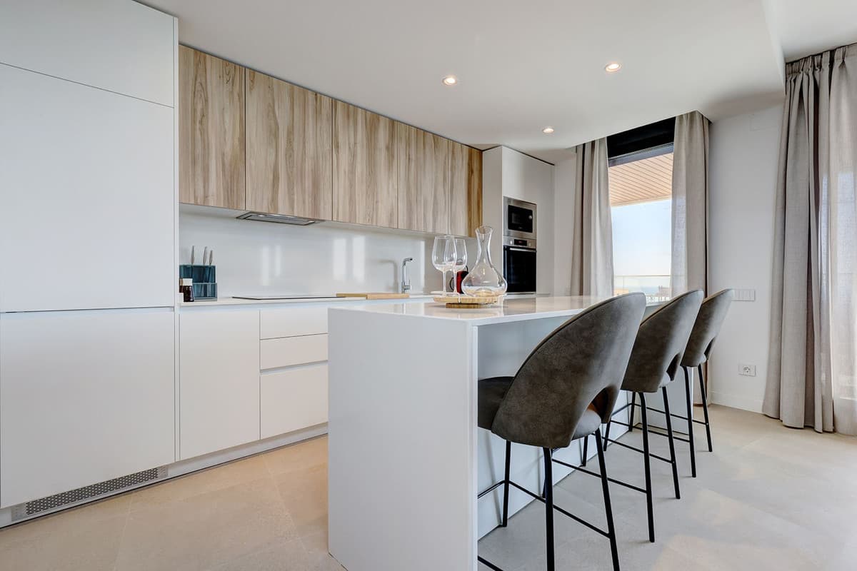 Middle Floor Apartment in Estepona — photo 10 of 10