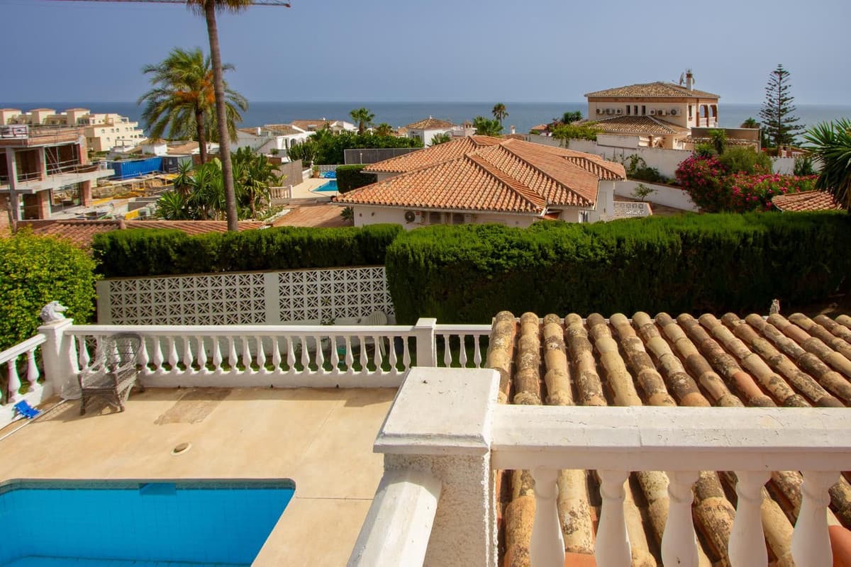 Detached Villa in Mijas Costa — photo 3 of 10