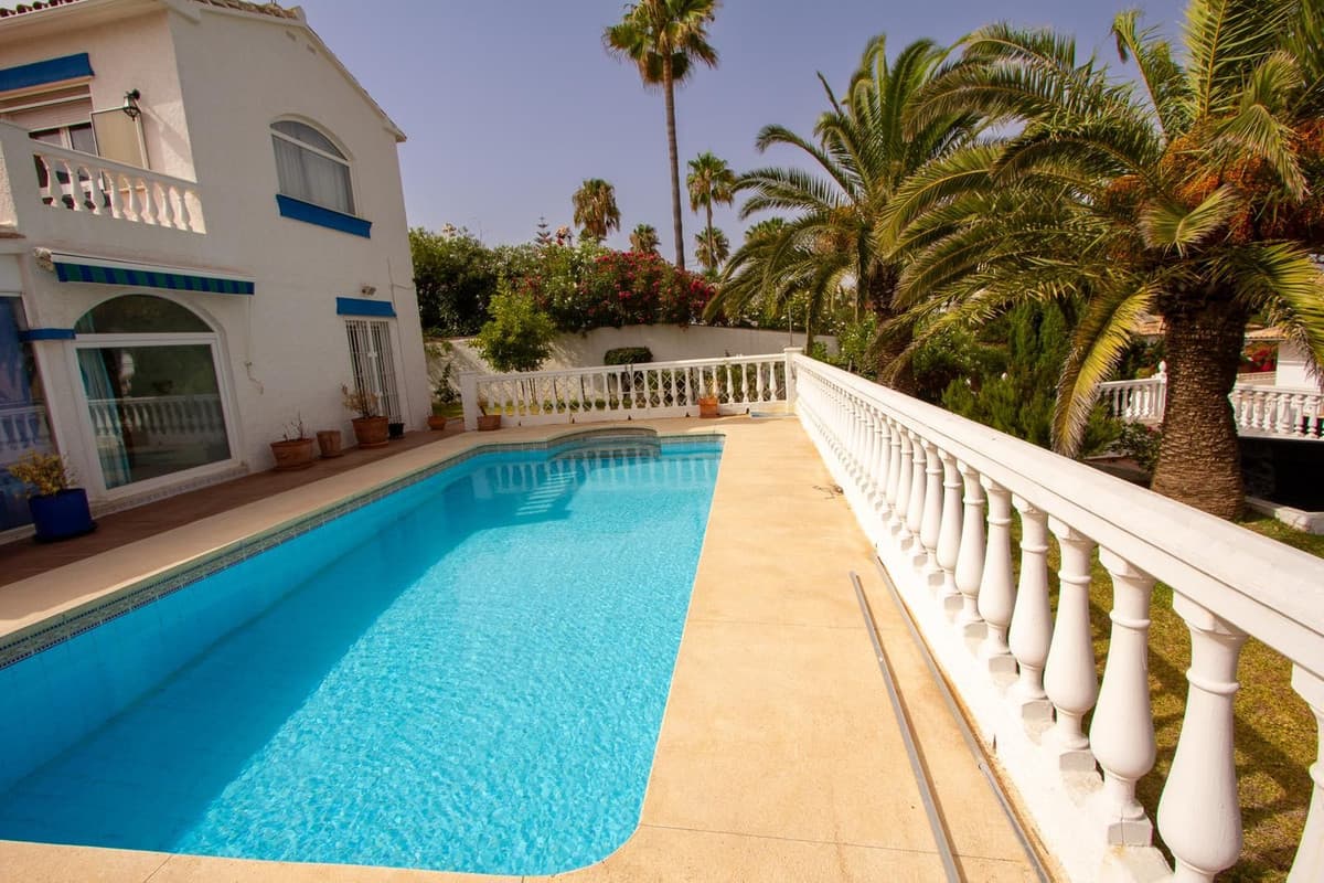 Detached Villa in Mijas Costa — photo 4 of 10