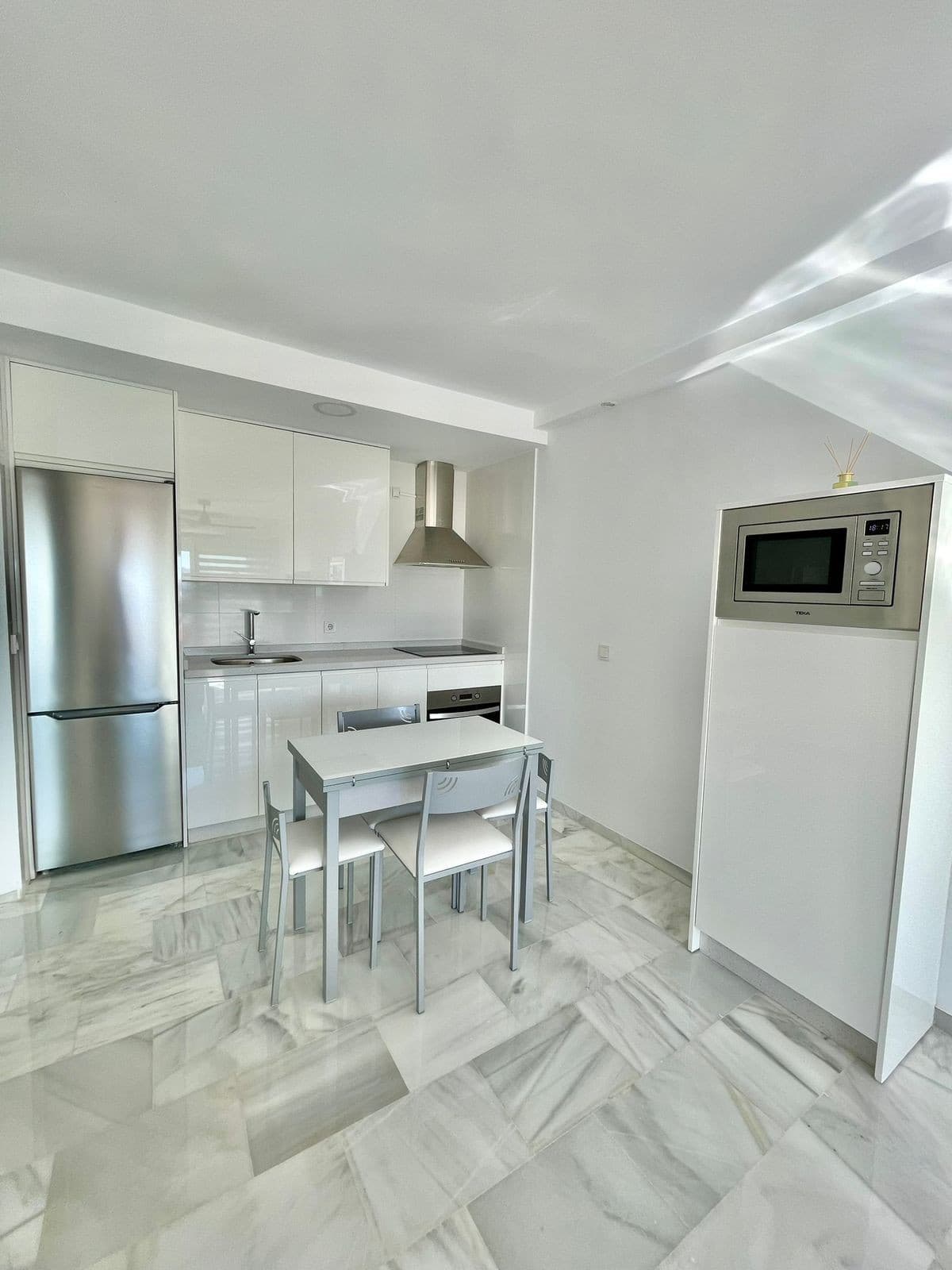 Top Floor Apartment in Los Pacos — photo 5 of 10