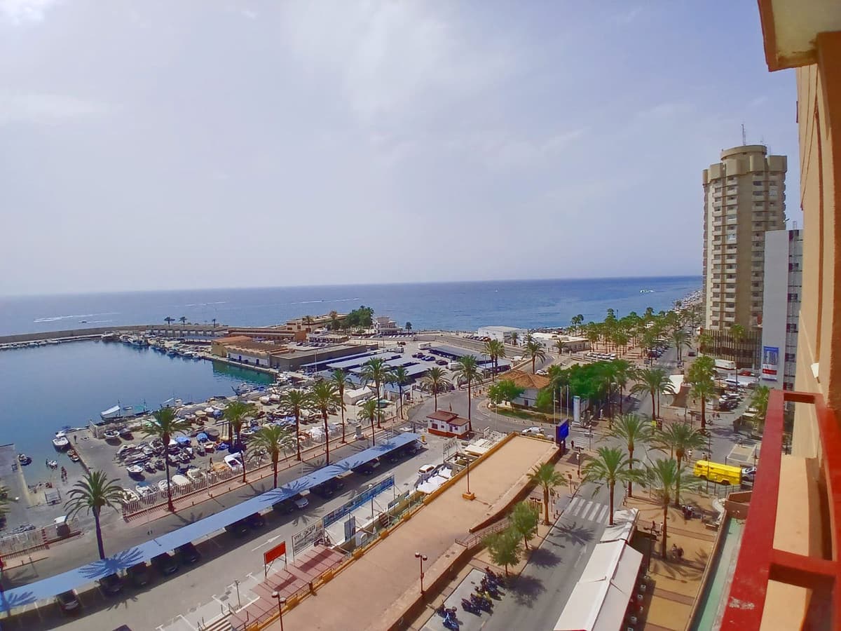Middle Floor Apartment in Fuengirola — photo 4 of 10