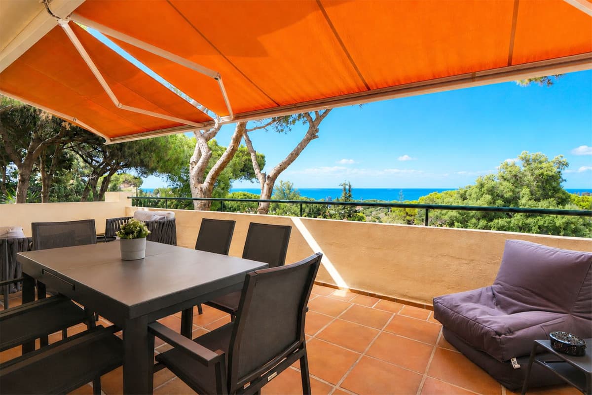 Middle Floor Apartment in Cabopino — photo 2 of 10