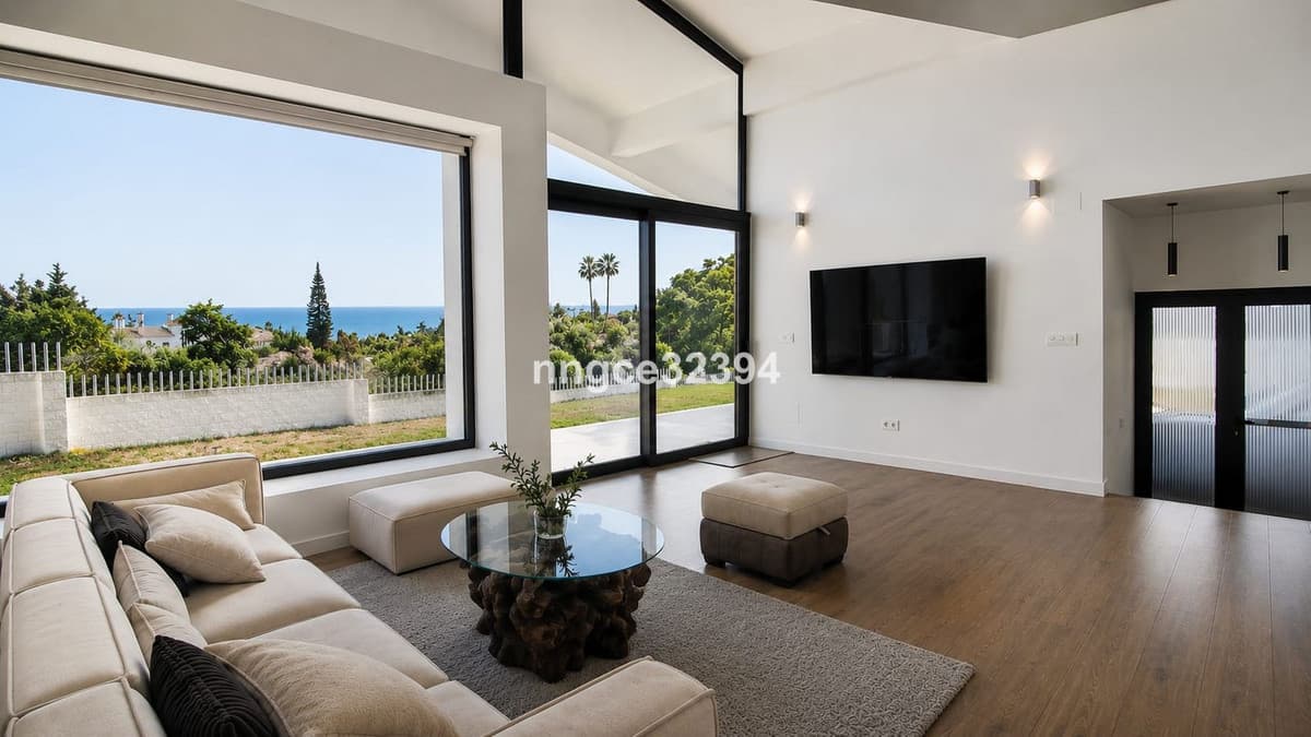 Detached Villa in New Golden Mile — photo 5 of 10