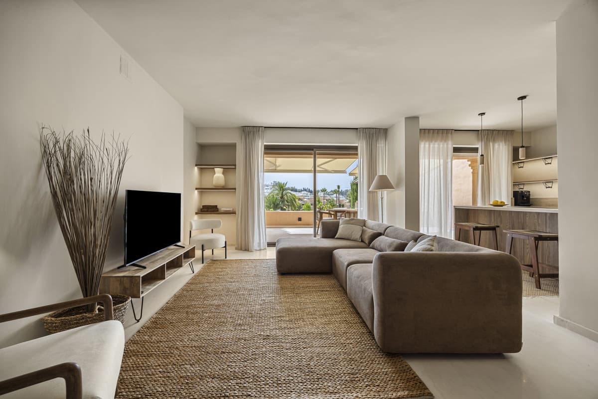 Penthouse Duplex in Estepona — photo 5 of 10