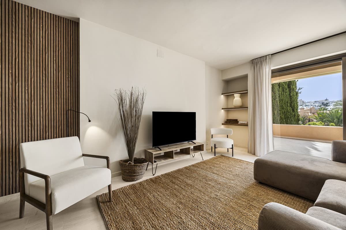 Penthouse Duplex in Estepona — photo 8 of 10