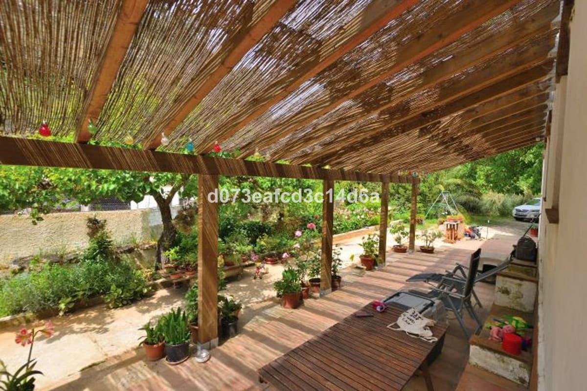 Cortijo in Arriate — photo 1 of 10