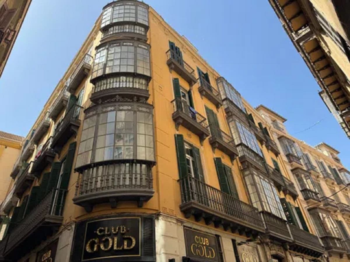 Middle Floor Apartment in Málaga Centro — photo 5 of 10