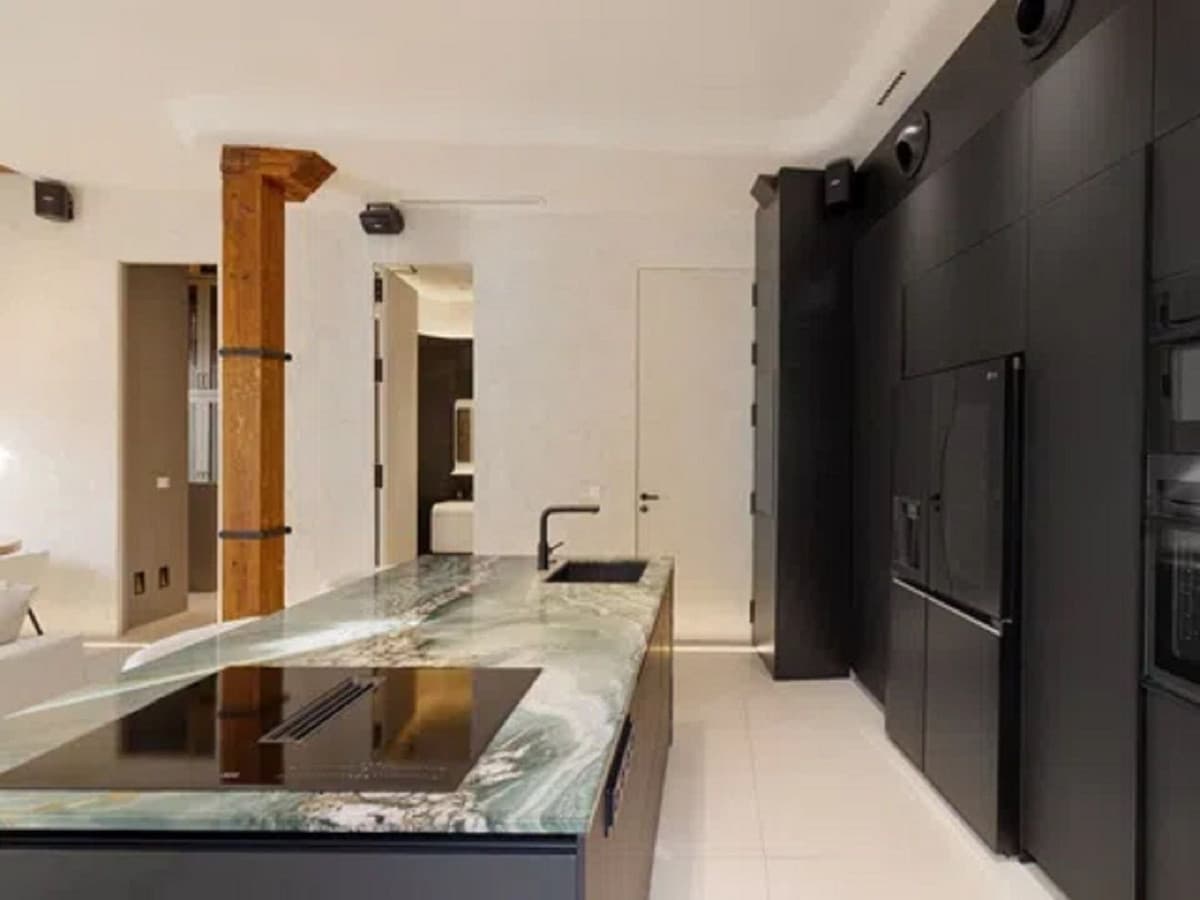 Middle Floor Apartment in Málaga Centro — photo 8 of 10