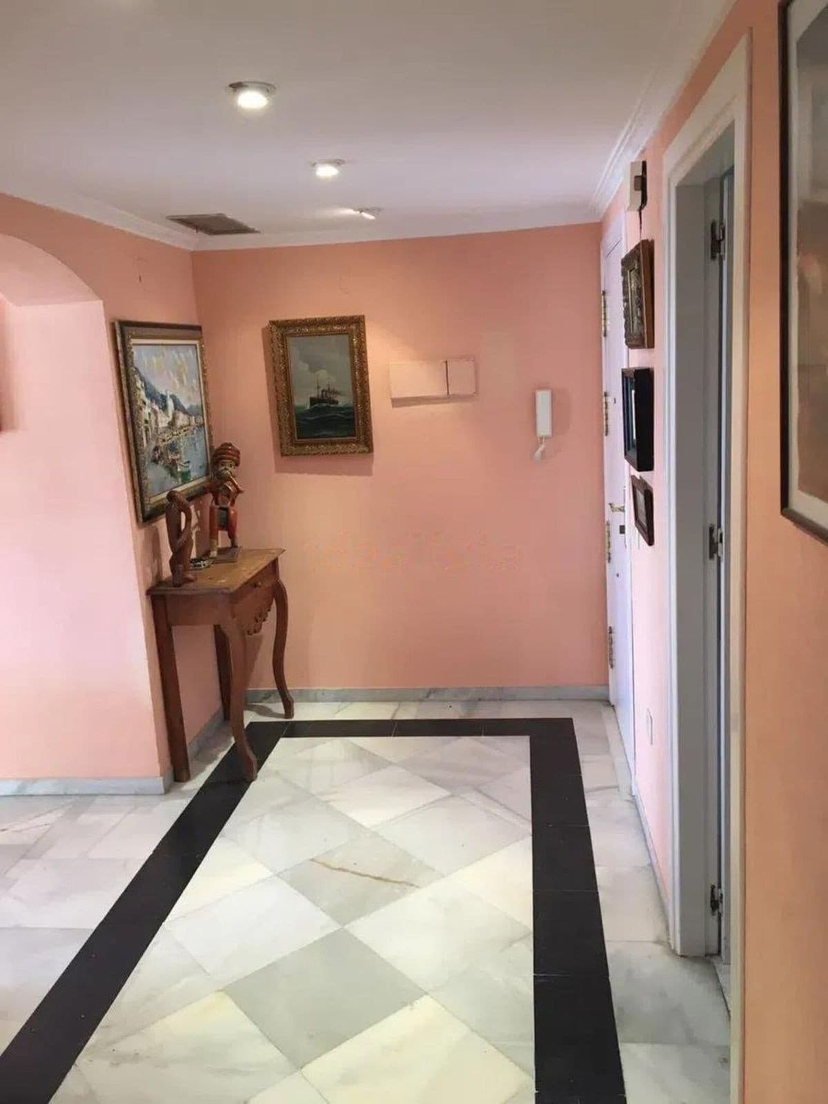 Penthouse Duplex in Nueva Andalucía — photo 5 of 10