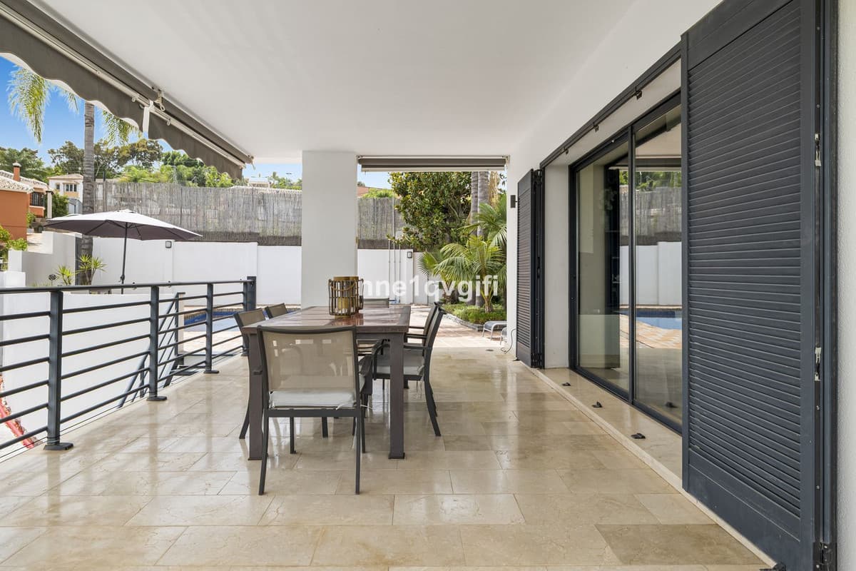 Detached Villa in Coín — photo 6 of 10
