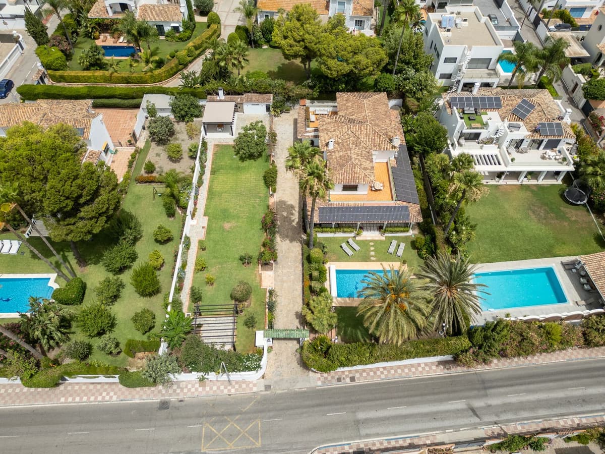 Detached Villa in San Pedro de Alcántara — photo 4 of 10