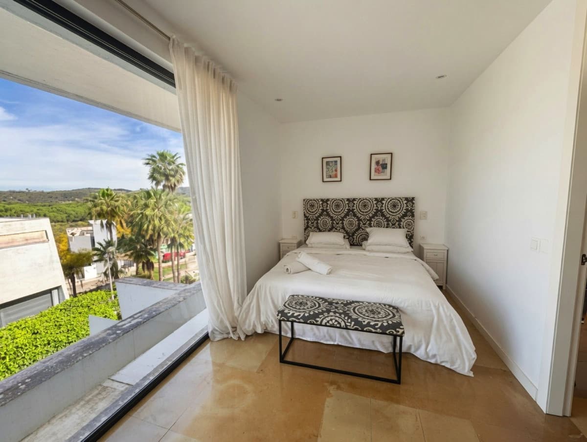 Semi-Detached House in San Enrique — photo 5 of 10