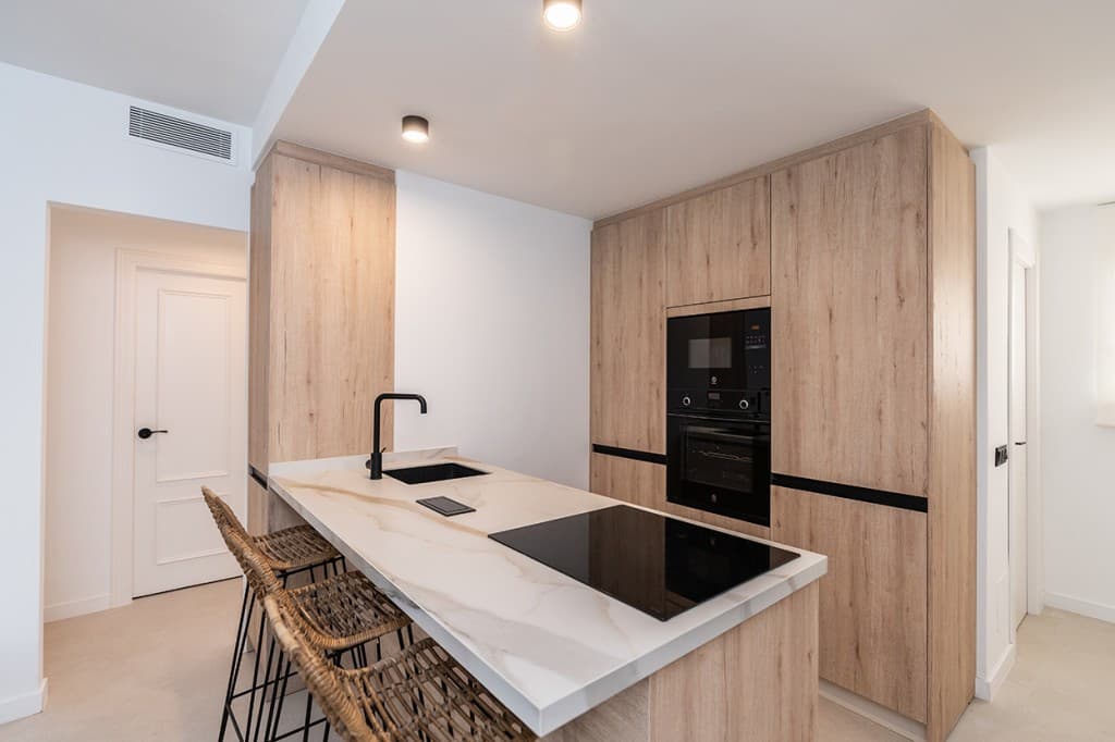 Middle Floor Apartment in Marbella — photo 4 of 10