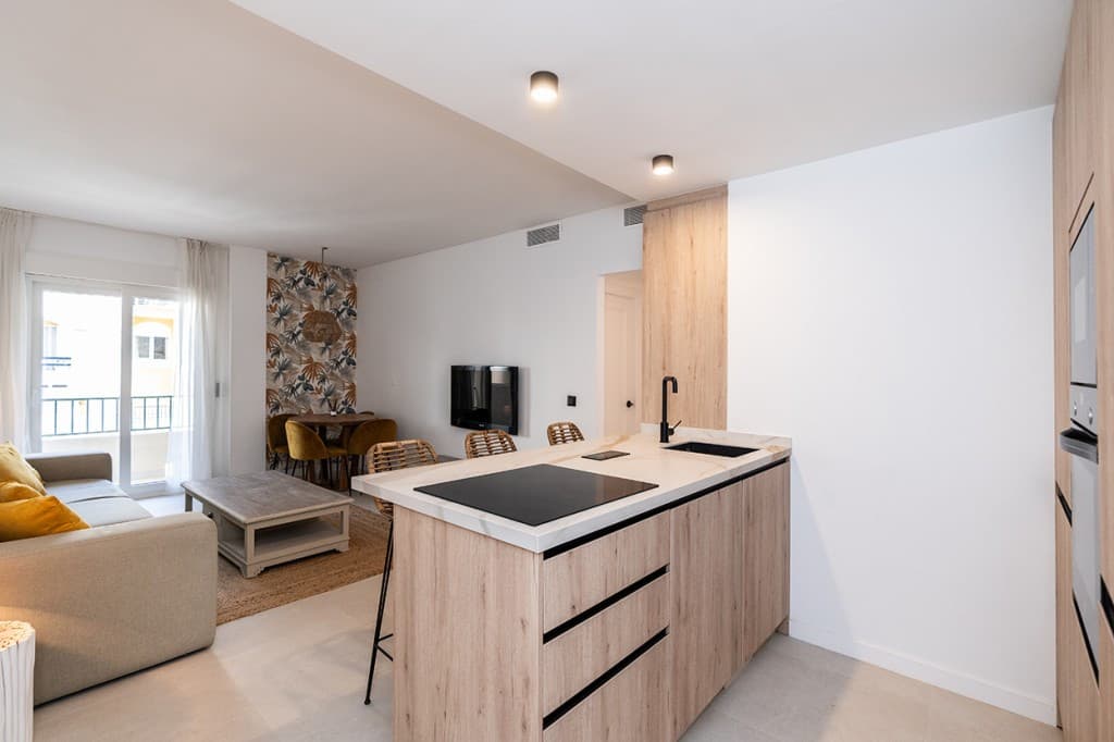Middle Floor Apartment in Marbella — photo 7 of 10