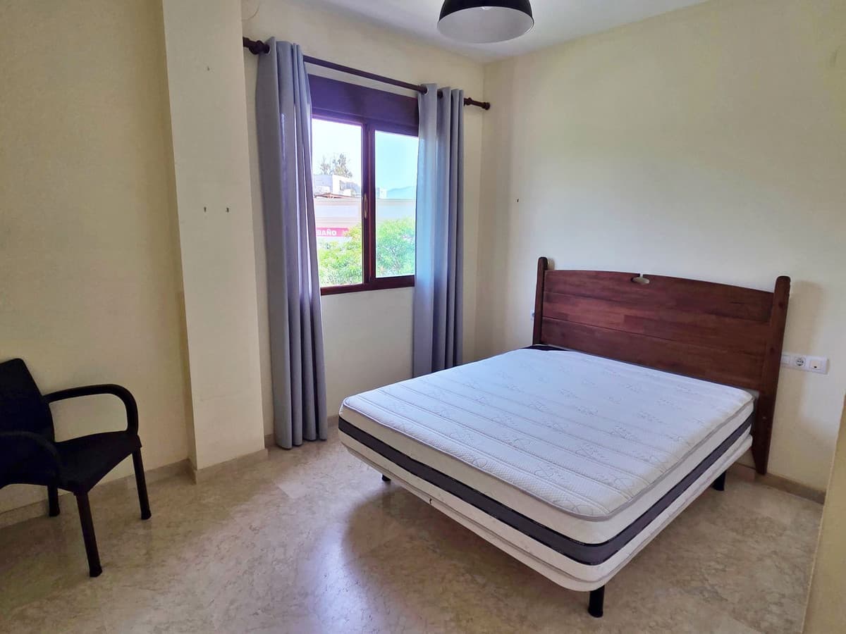 Middle Floor Apartment in Costalita — photo 8 of 10