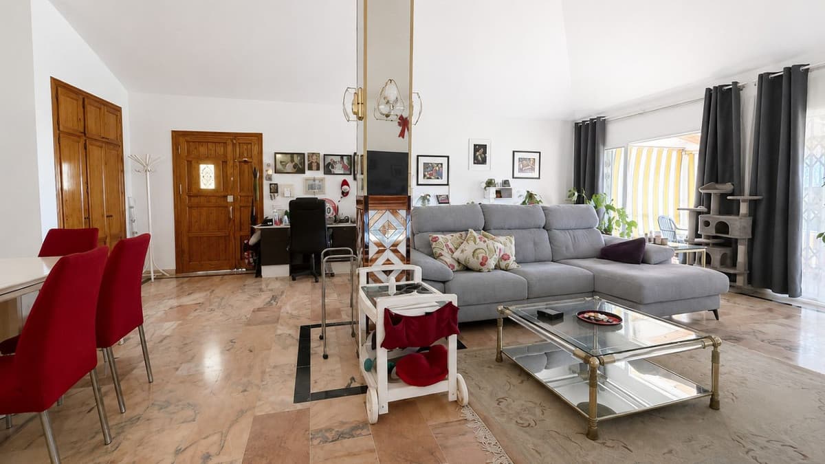 Detached Villa in Estepona — photo 9 of 10