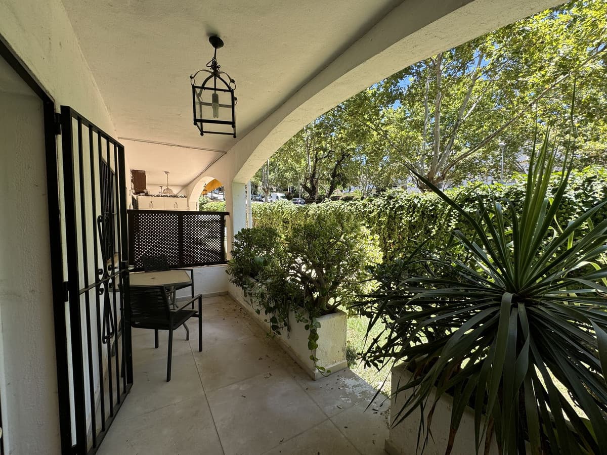 Ground Floor Apartment in The Golden Mile — photo 3 of 10