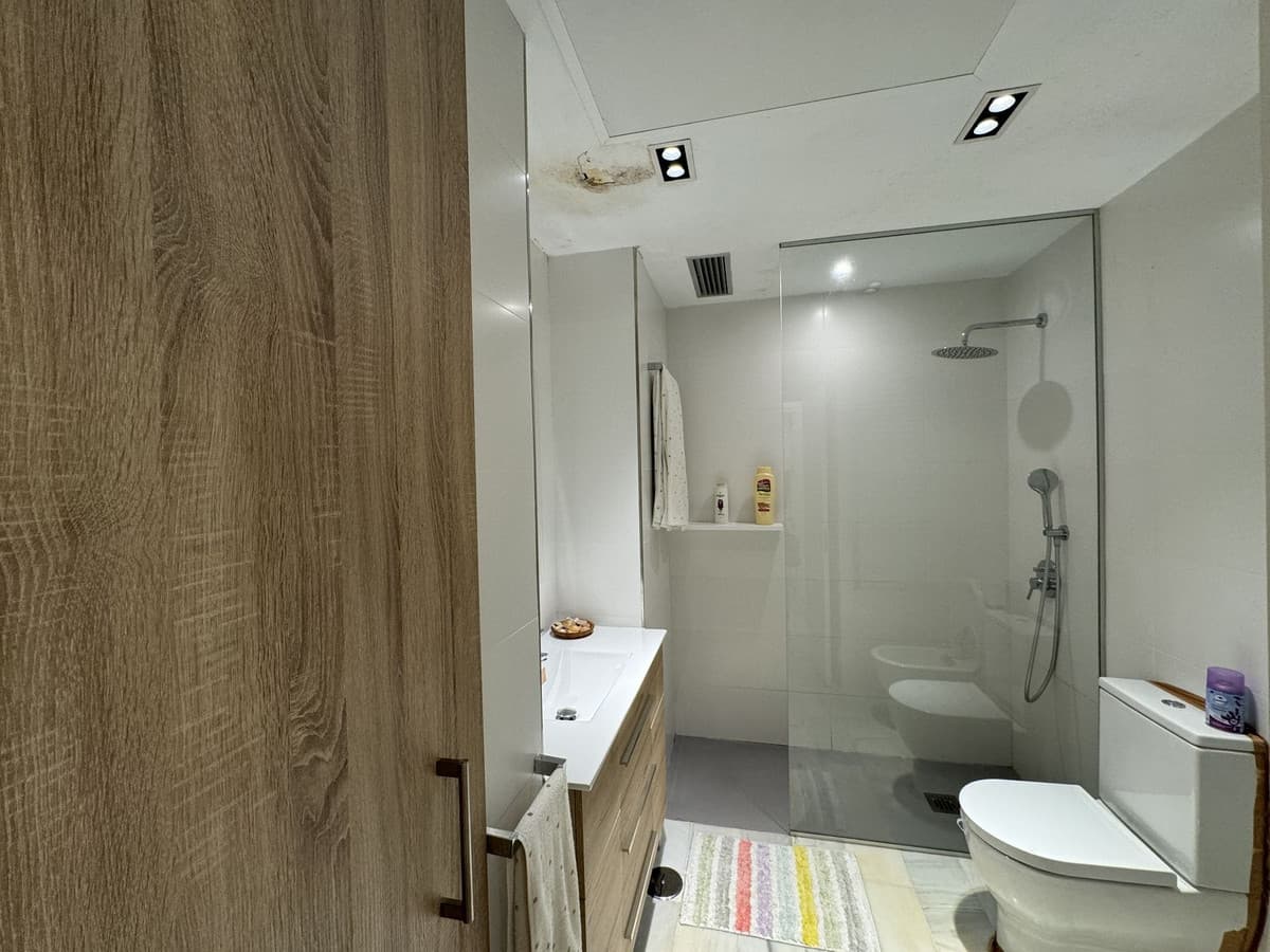 Ground Floor Apartment in The Golden Mile — photo 9 of 10