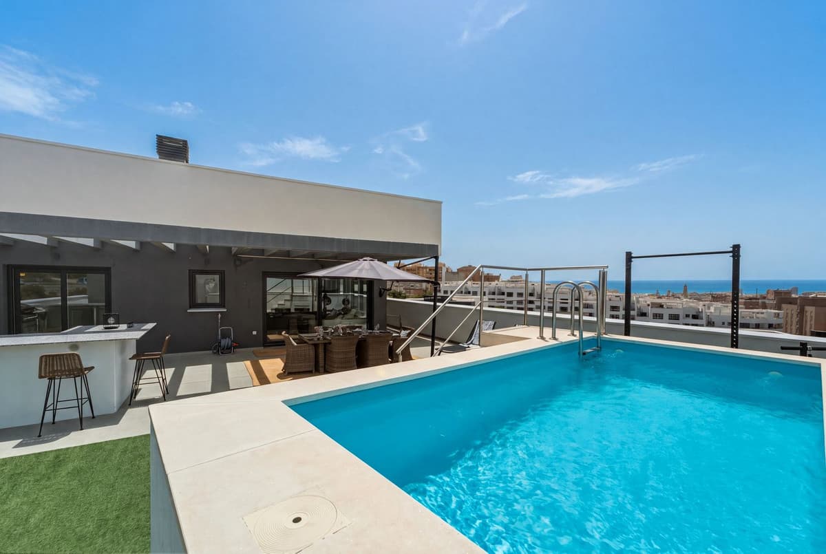 Penthouse in Estepona — photo 1 of 10