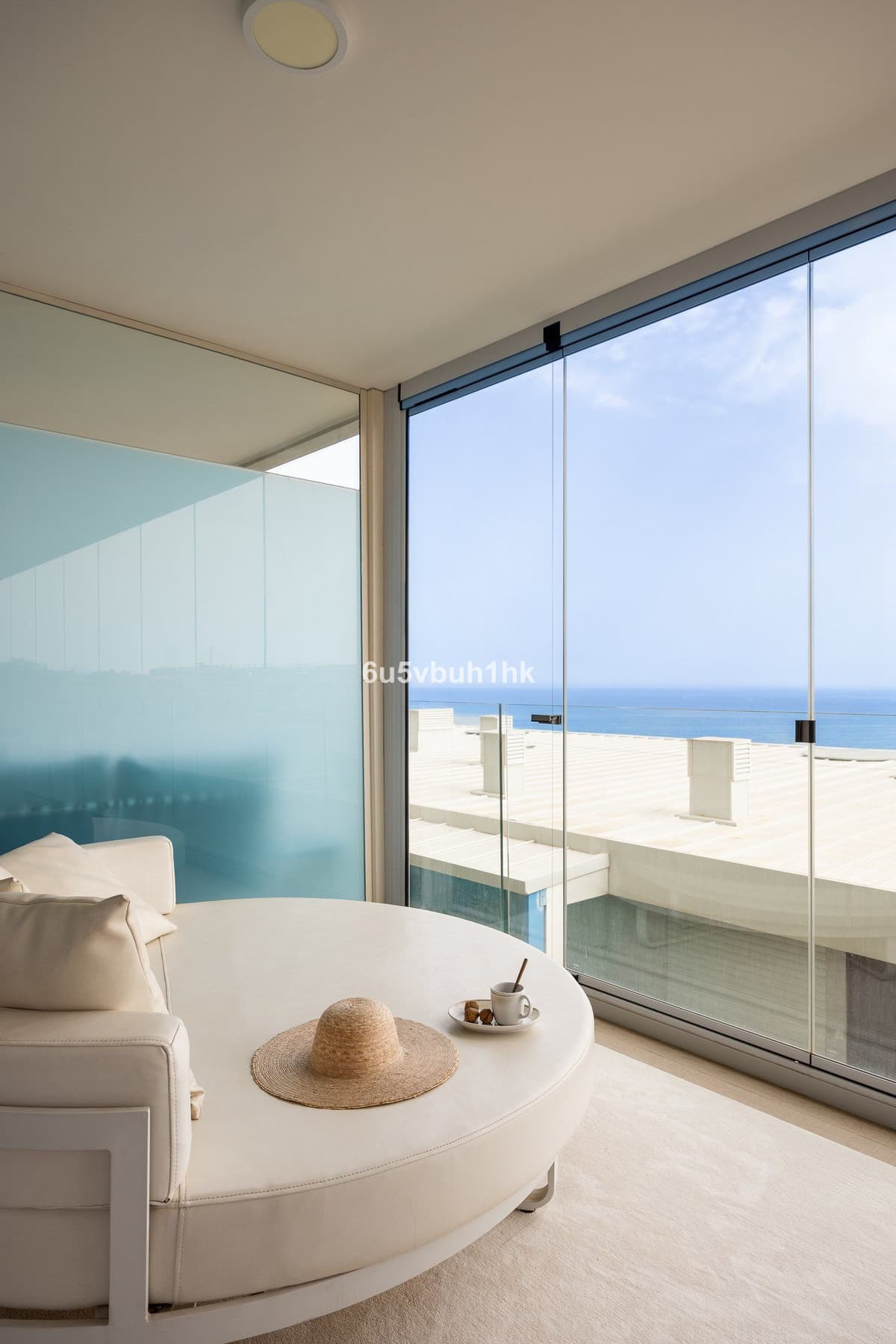 Middle Floor Apartment in Fuengirola — photo 7 of 10