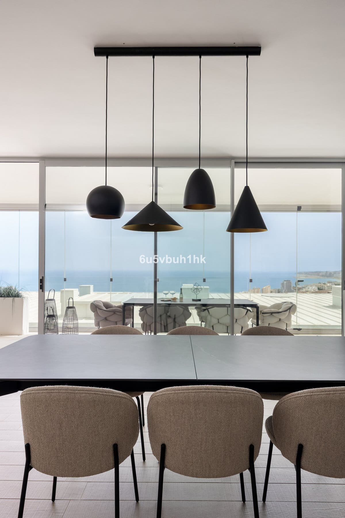 Middle Floor Apartment in Fuengirola — photo 8 of 10