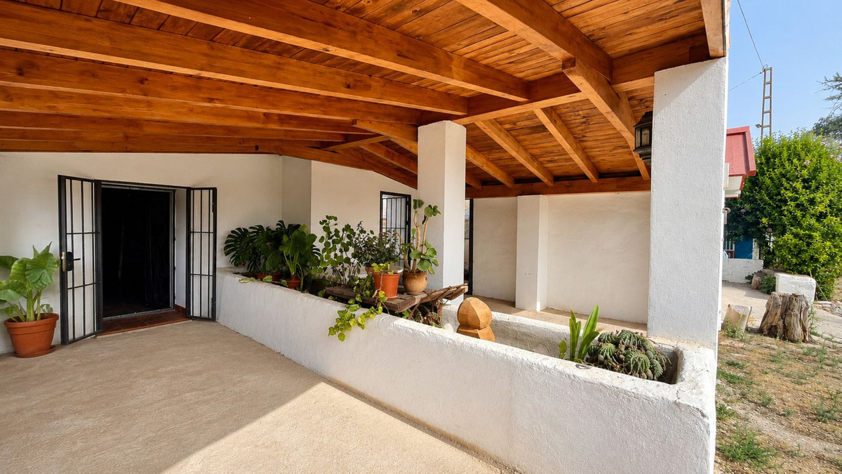 Cortijo in Coín — photo 1 of 10