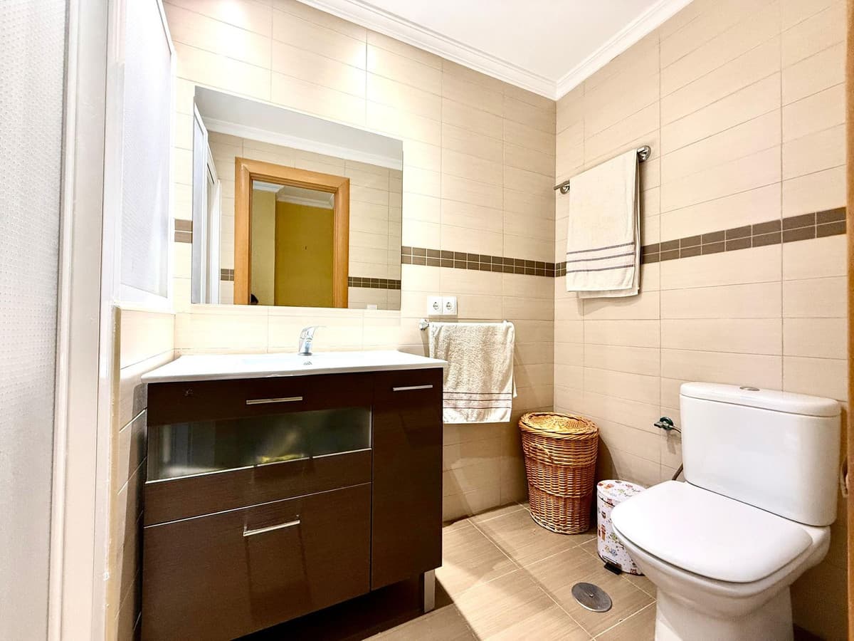 Middle Floor Apartment in Fuengirola — photo 6 of 10