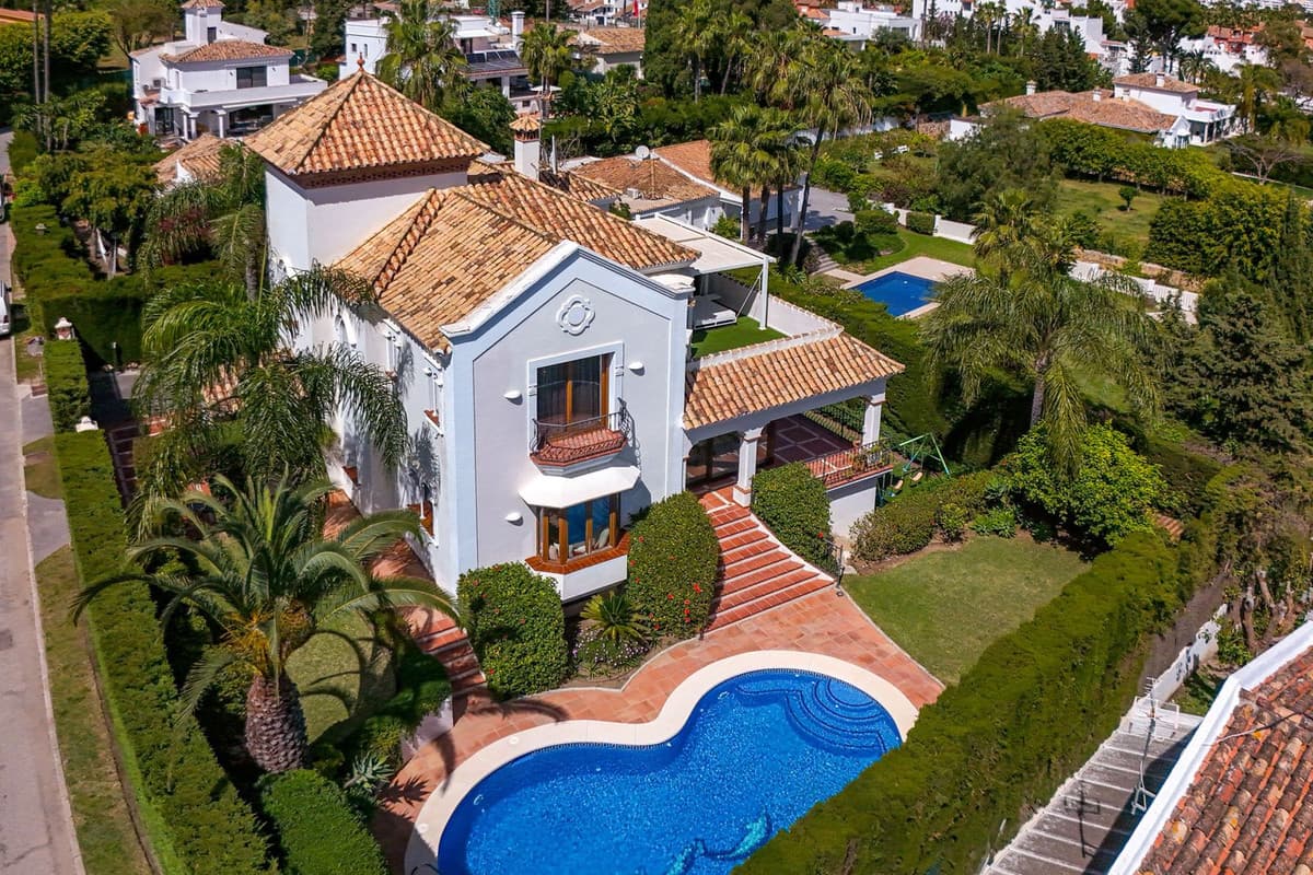 Detached Villa in Atalaya — photo 2 of 10