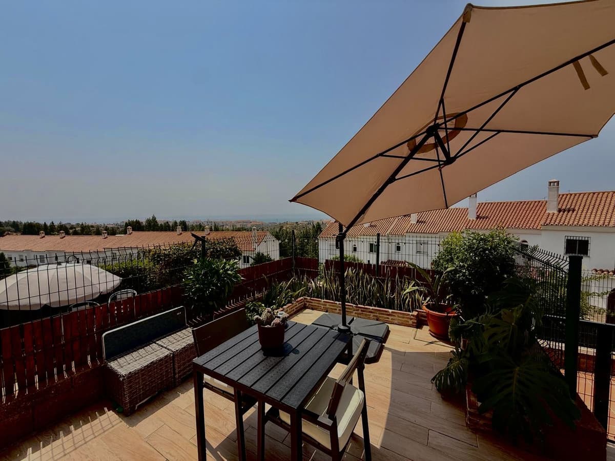Townhouse in Cerros del Aguila — photo 1 of 10