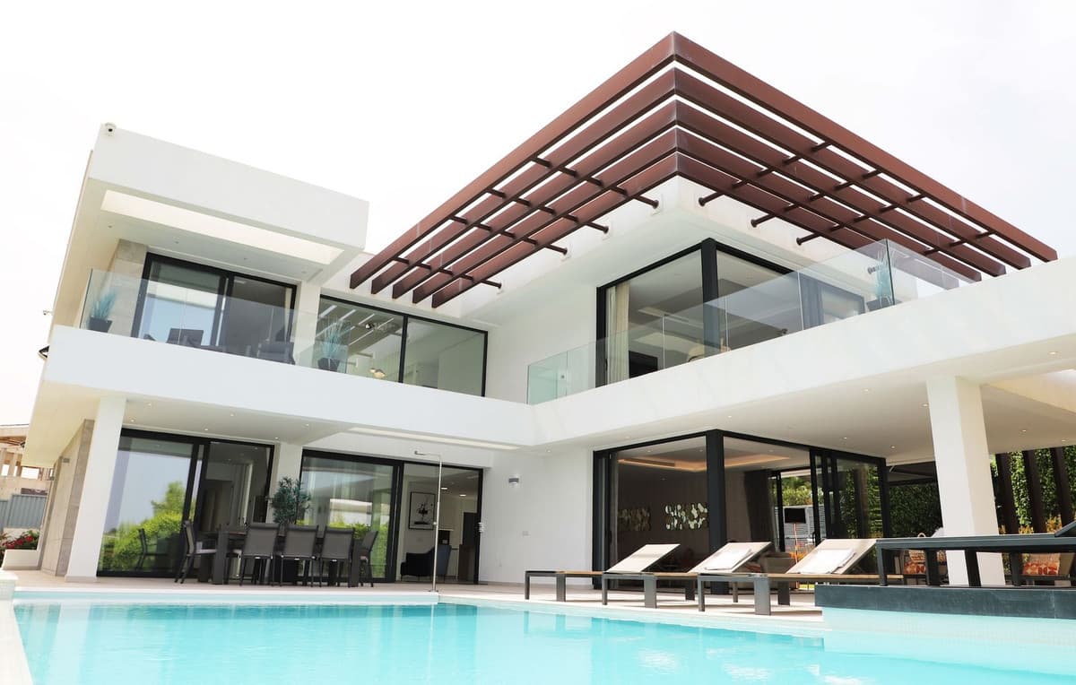Detached Villa in New Golden Mile — photo 3 of 10
