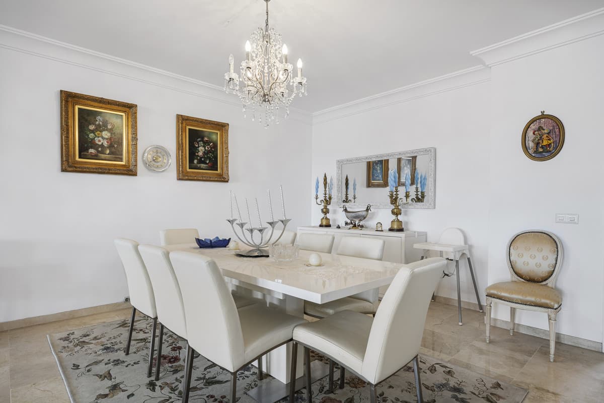 Middle Floor Apartment in Guadalmina Alta — photo 9 of 10