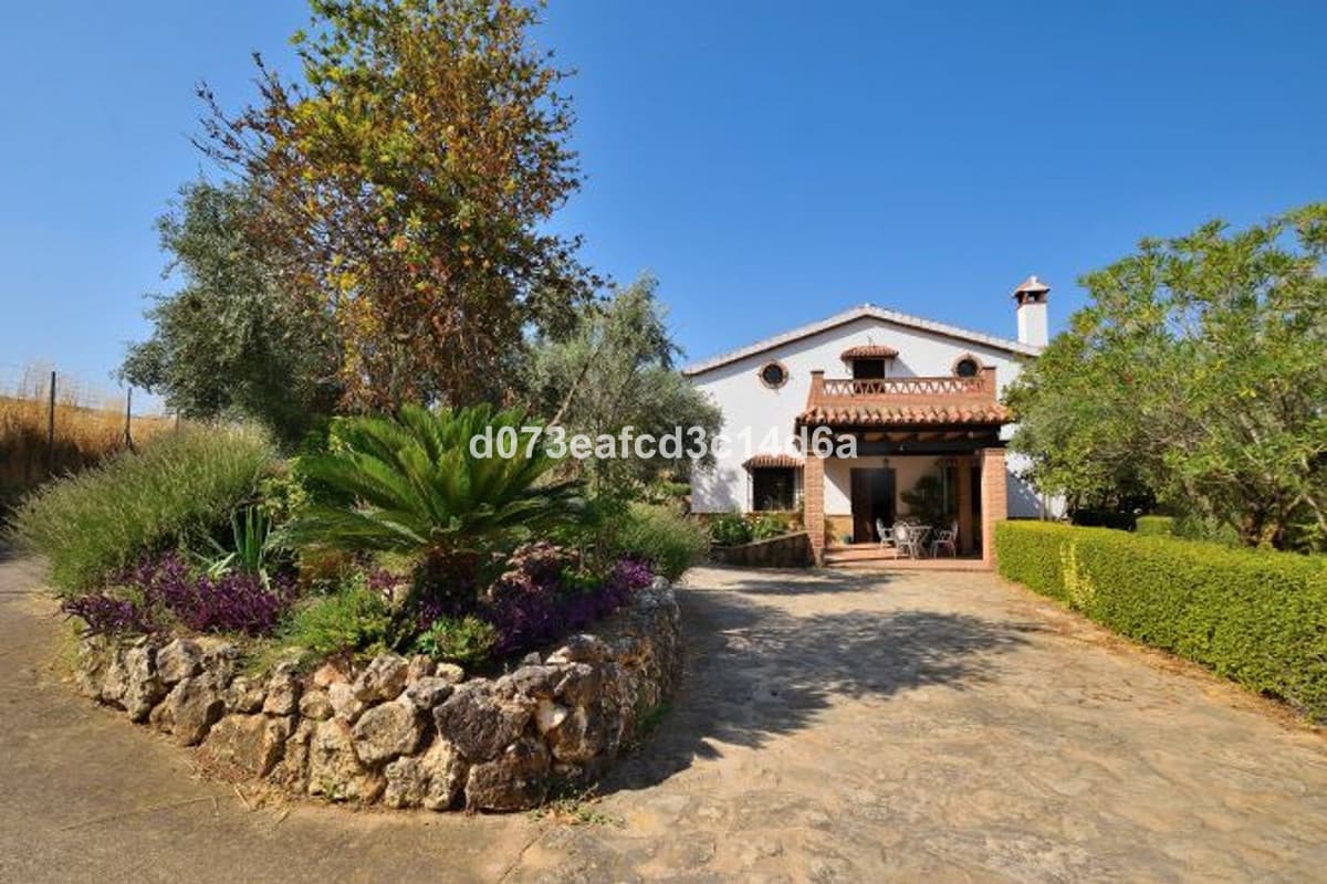 Cortijo in Arriate — photo 2 of 10