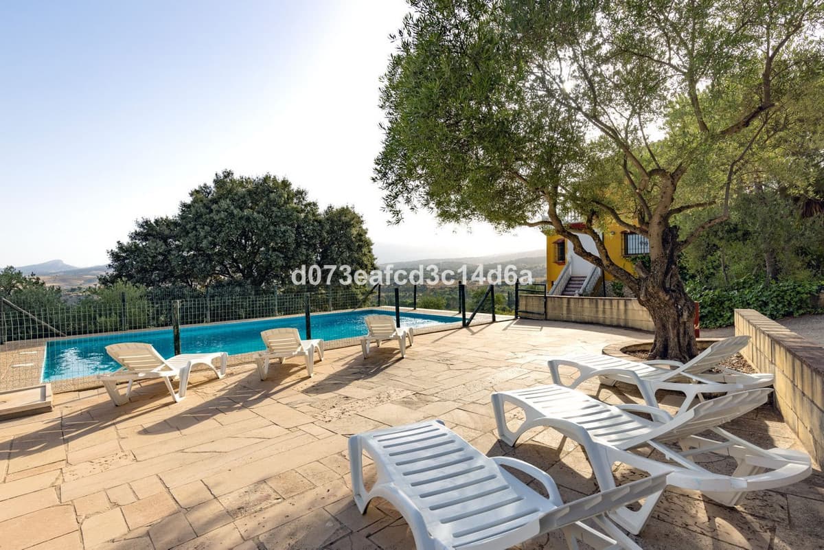 Detached Villa in Ronda — photo 5 of 10