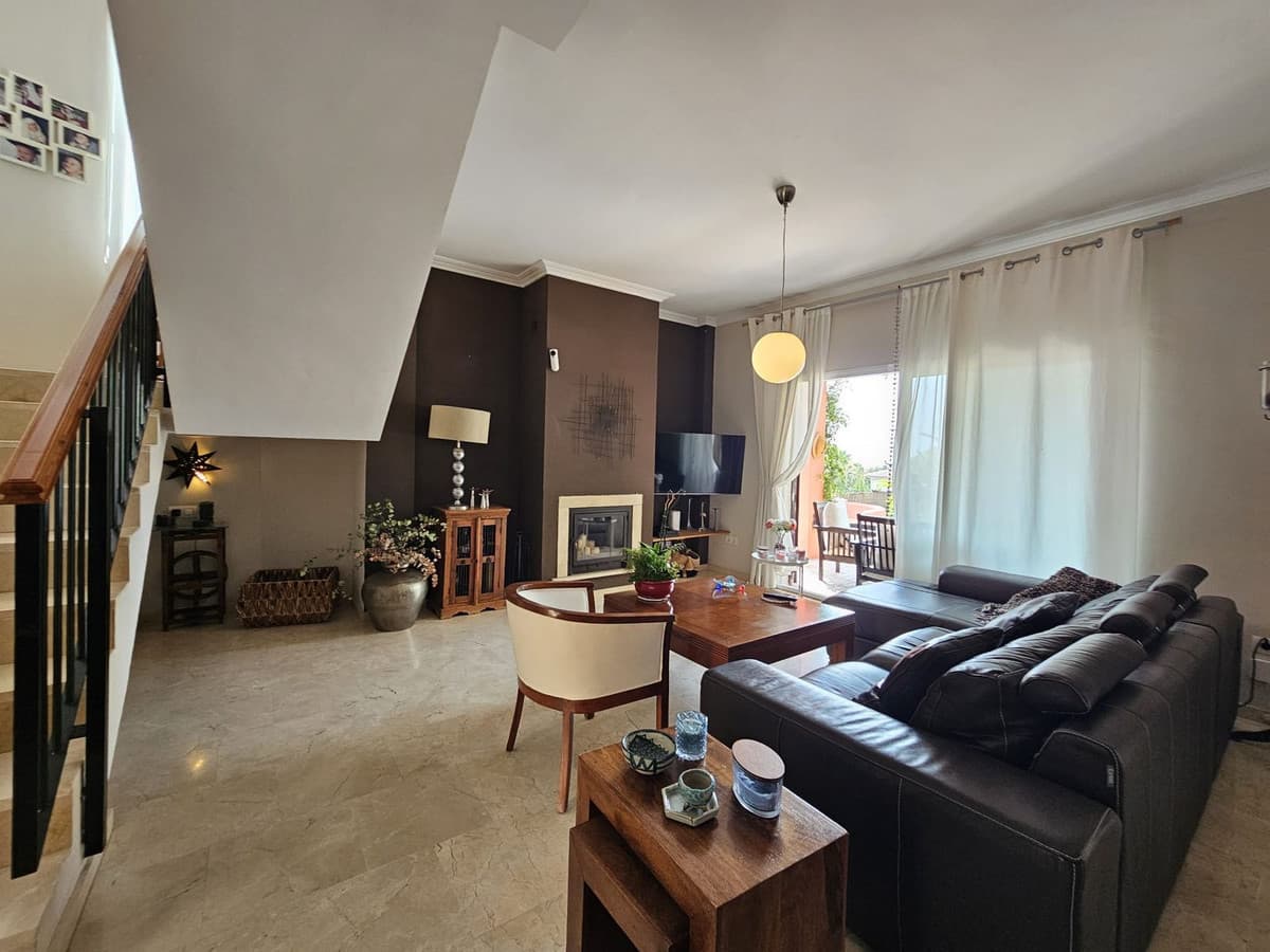 Detached Villa in Pinares de San Antón — photo 6 of 10