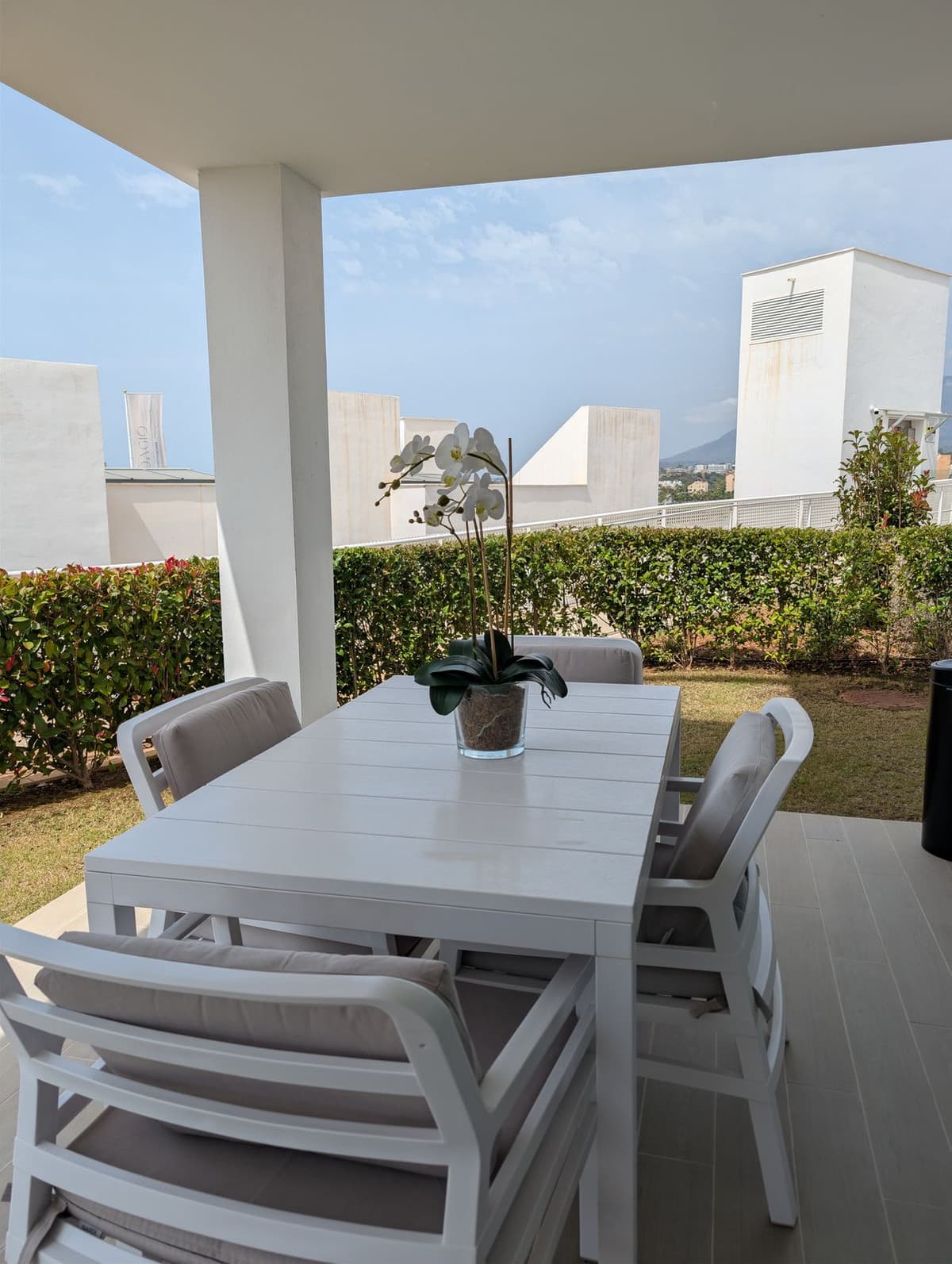 Ground Floor Apartment in Estepona — photo 3 of 10
