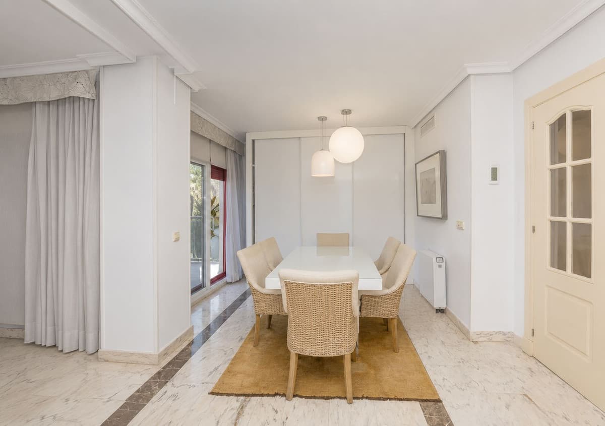 Townhouse in Torrequebrada — photo 6 of 10
