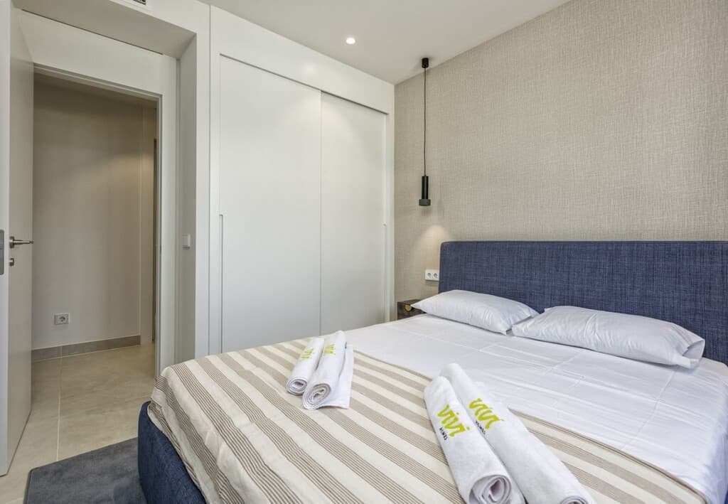 Middle Floor Apartment in Higueron — photo 9 of 10
