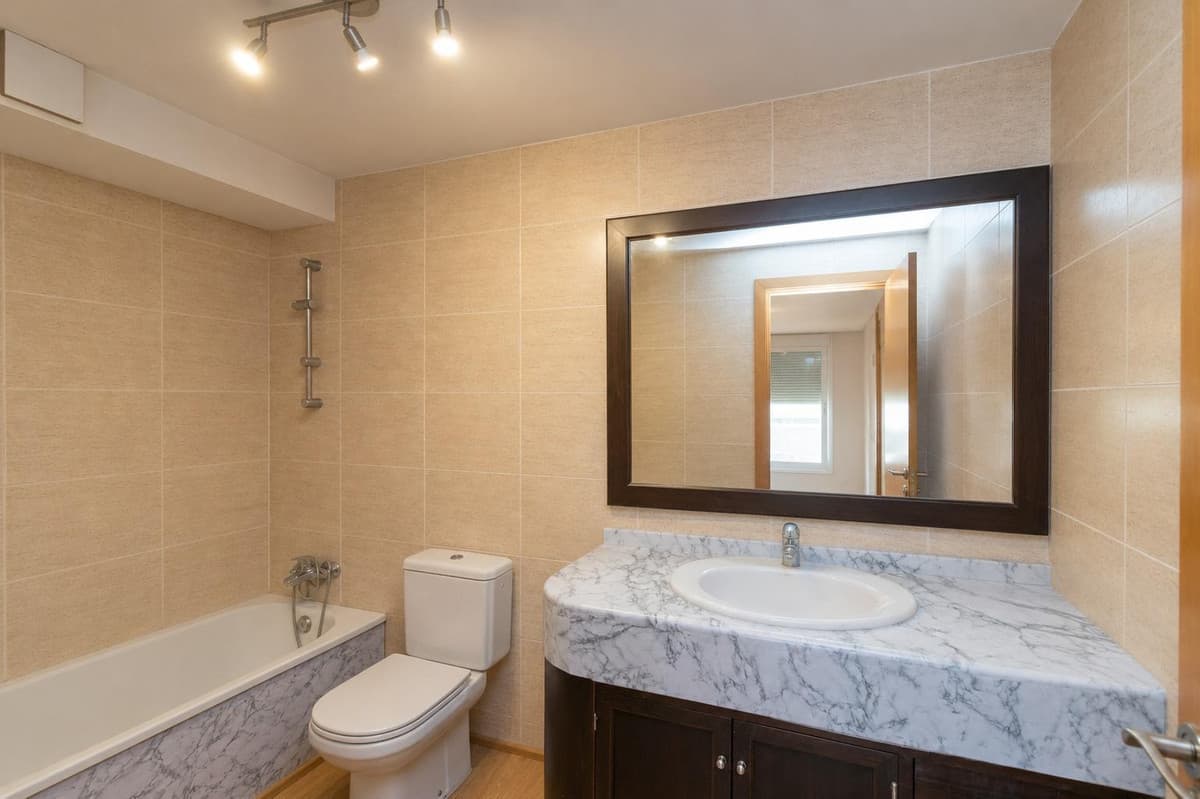 Middle Floor Apartment in Marbella — photo 8 of 10