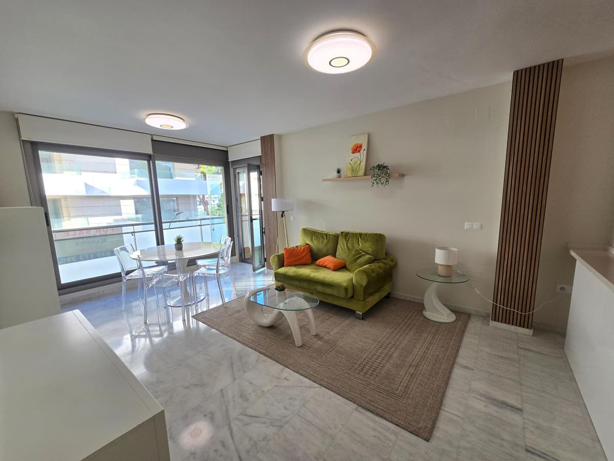 Middle Floor Apartment in Benalmadena — photo 4 of 10