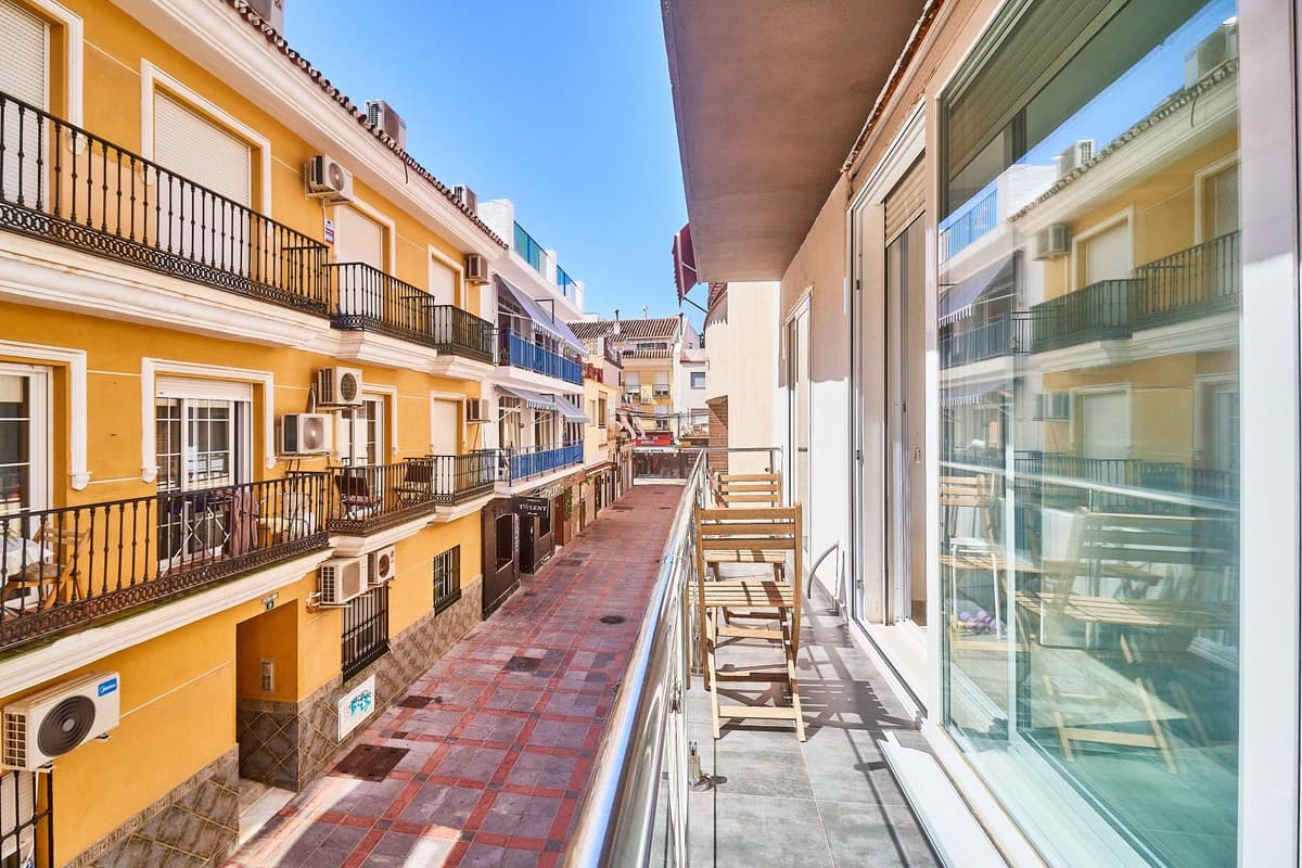 Middle Floor Apartment in Fuengirola — photo 1 of 10