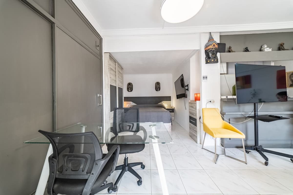 Middle Floor Apartment in Marbella — photo 7 of 10